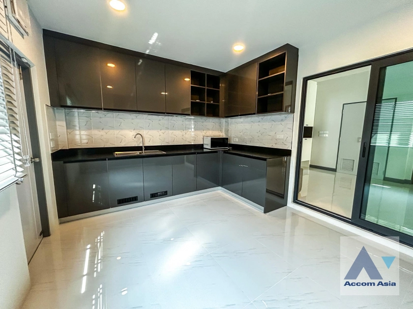7  5 br House For Rent in Samutprakan ,Samutprakan BTS Bang Na at The City Bangna AA43268