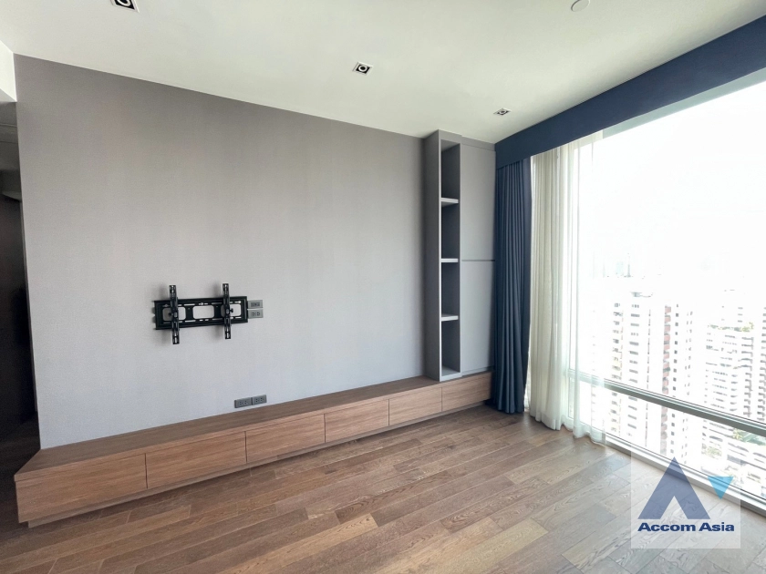 4  2 br Condominium For Sale in Sukhumvit ,Bangkok BTS Phrom Phong at Royce Private Residences AA43271