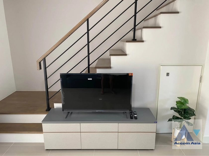  1  3 br Townhouse For Rent in Pattanakarn ,Bangkok ARL Hua Mak at Baan Klang Muang Sukhumvit - Onnut AA43273