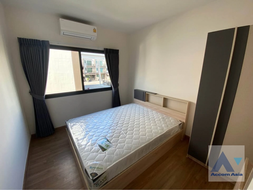 8  3 br Townhouse For Rent in Pattanakarn ,Bangkok ARL Hua Mak at Baan Klang Muang Sukhumvit - Onnut AA43273