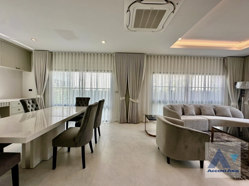 5  4 br House For Rent in Samutprakan ,Samutprakan  at Setthasiri Bangna KM.10 AA43275