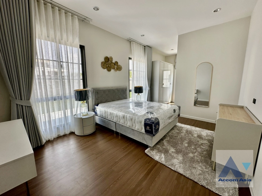 17  4 br House For Rent in Samutprakan ,Samutprakan  at Setthasiri Bangna KM.10 AA43275