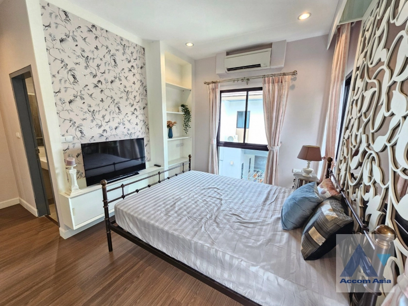 16  4 br House For Rent in Pattanakarn ,Bangkok  at House AA43277