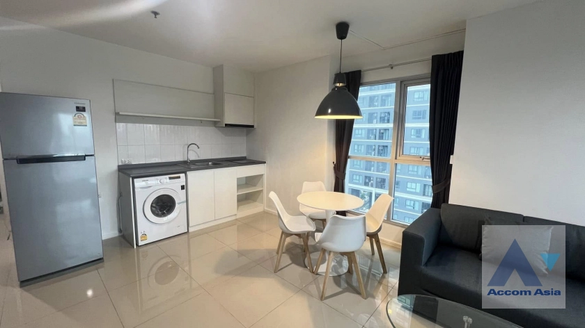 unitFully Furnished, Corner Unit |  2 Bedrooms  Condominium For Rent in Ratchadaphisek, Bangkok  near MRT Rama 9 (AA43281)