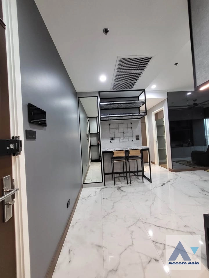 5  1 br Condominium for rent and sale in Silom ,Bangkok MRT Sam Yan at Supalai Elite Surawong AA43295