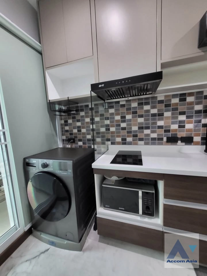 8  1 br Condominium for rent and sale in Silom ,Bangkok MRT Sam Yan at Supalai Elite Surawong AA43295