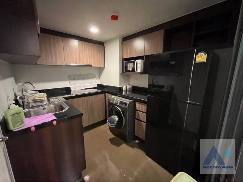 unit 1 Bedroom  Condominium For Rent & Sale in Sukhumvit, Bangkok  near BTS Ploenchit (AA43296)