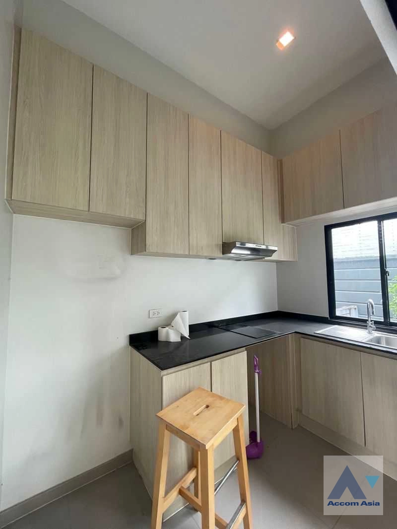  1  3 br Townhouse For Rent in Pattanakarn ,Bangkok ARL Ramkhamhaeng at Arden Pattanakarn AA43304