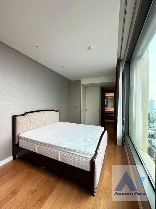 6  3 br Condominium For Rent in Ploenchit ,Bangkok BTS Chitlom at Sindhorn Residence AA43311