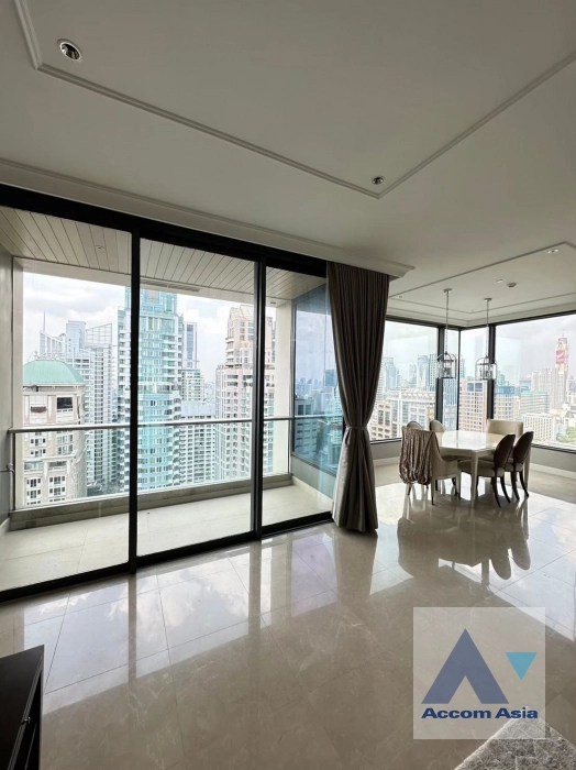 4  3 br Condominium For Rent in Ploenchit ,Bangkok BTS Chitlom at Sindhorn Residence AA43311