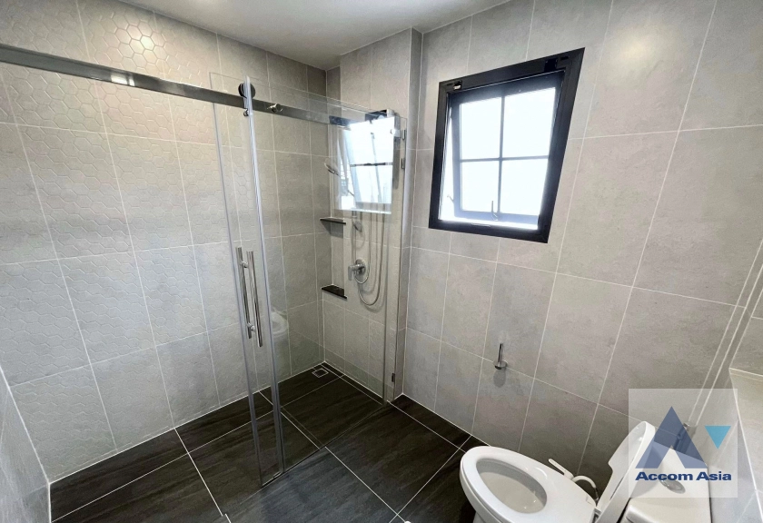 17  4 br House For Rent in Samutprakan ,Samutprakan  at Centro Bangna AA43325