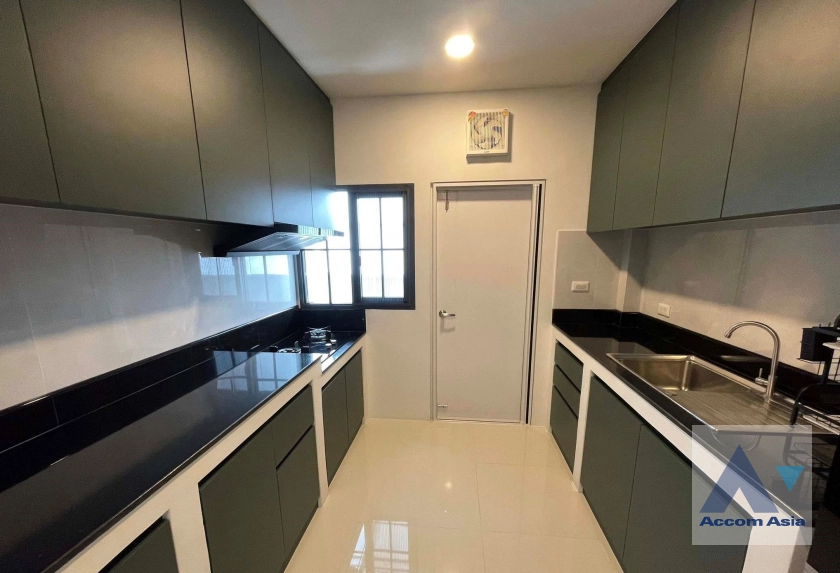 4  4 br House For Rent in Samutprakan ,Samutprakan  at Centro Bangna AA43325