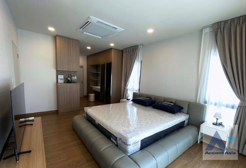 10  4 br House For Rent in Samutprakan ,Samutprakan  at Centro Bangna AA43325