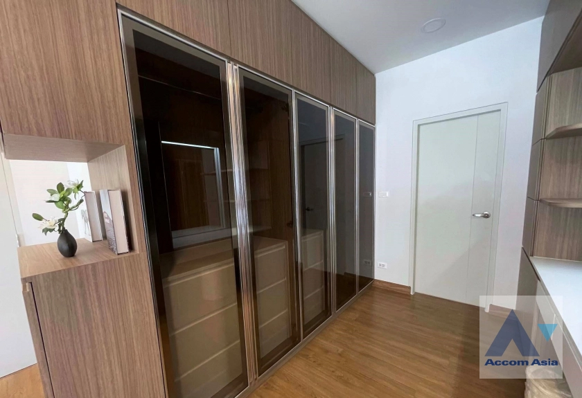 6  4 br House For Rent in Samutprakan ,Samutprakan  at Centro Bangna AA43325