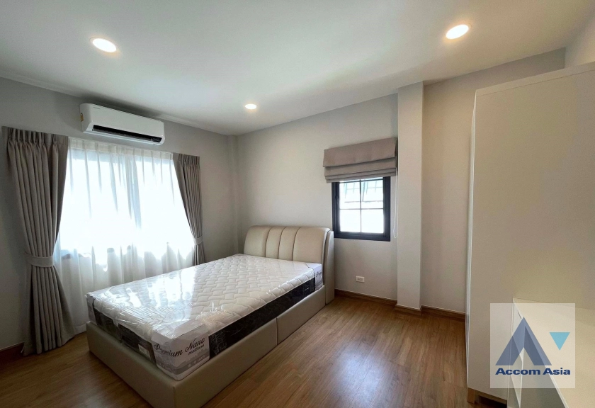 12  4 br House For Rent in Samutprakan ,Samutprakan  at Centro Bangna AA43325