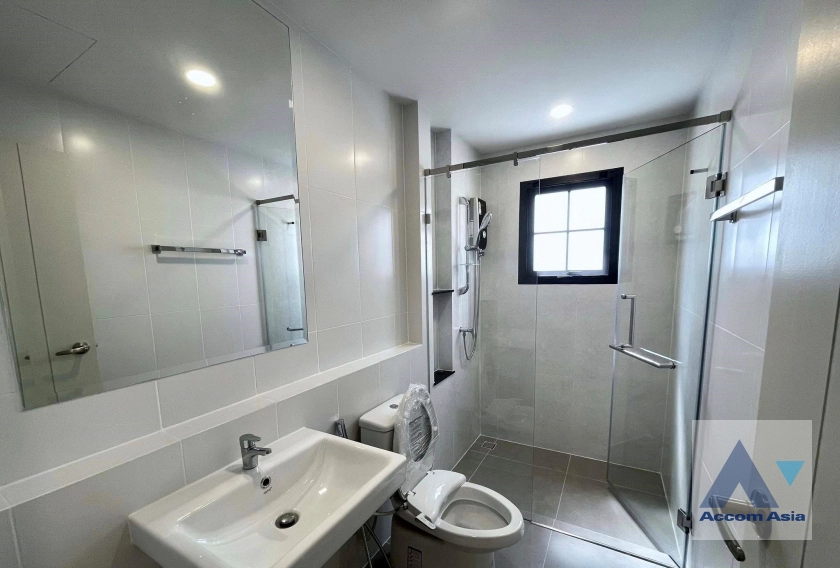 16  4 br House For Rent in Samutprakan ,Samutprakan  at Centro Bangna AA43325