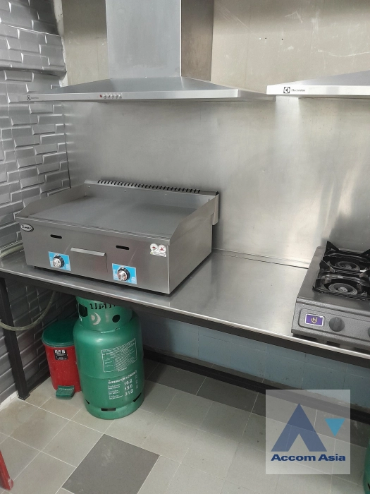 7  10 br Townhouse for rent and sale in New Phetchaburi ,Bangkok MRT Rama 9 at Rama 9 Village AA43328