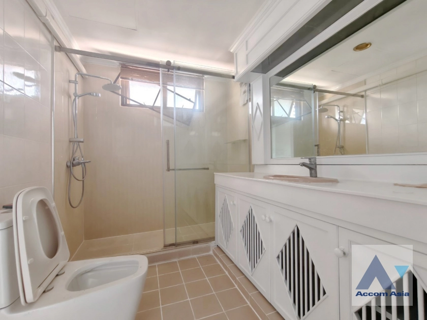 8  3 br Apartment For Rent in Sukhumvit ,Bangkok BTS Phrom Phong at Pet friendly - High rise Apartment in Phrom Phong AA43331