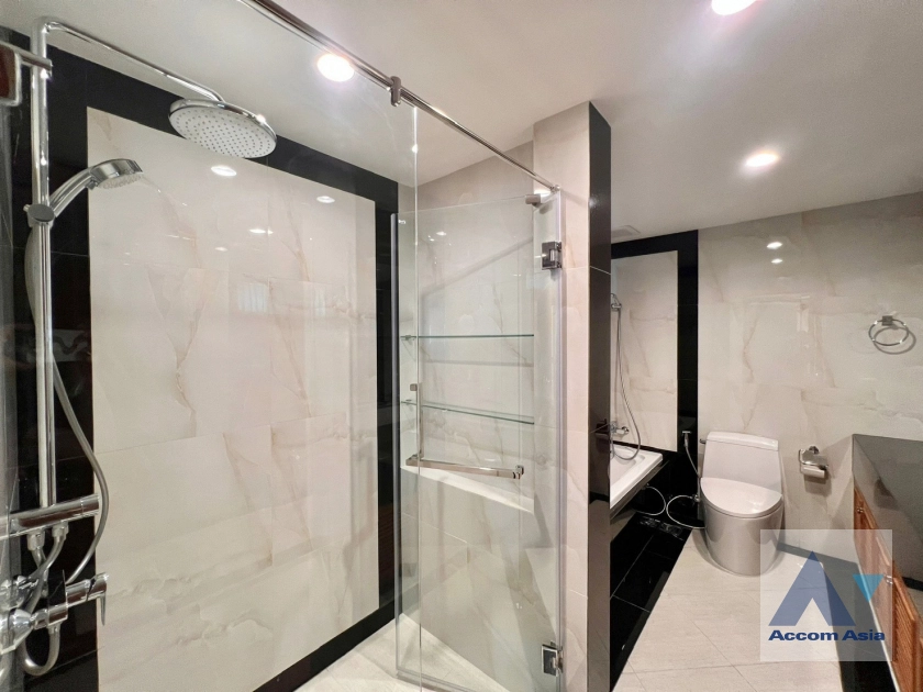 17  3 br Condominium for rent and sale in Sukhumvit ,Bangkok BTS Phrom Phong at Ruamsuk Condominium AA43334