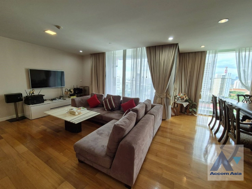  1  4 br Condominium For Sale in Ploenchit ,Bangkok BTS Sala Daeng - MRT Sam Yan at Chamchuri Square Residence AA43336