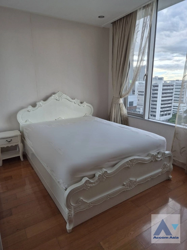 15  4 br Condominium For Sale in Ploenchit ,Bangkok BTS Sala Daeng - MRT Sam Yan at Chamchuri Square Residence AA43336