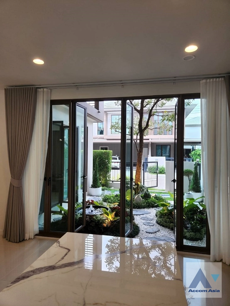 30  4 br House for rent and sale in Krungthep Kreetha ,Bangkok MRT Yaek Lam Sali at Burasiri Krungthep Kreetha AA43338