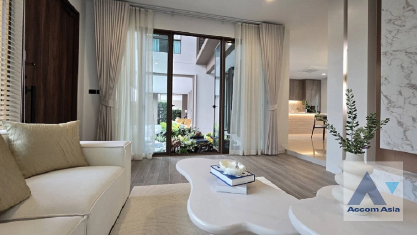 10  4 br House for rent and sale in Krungthep Kreetha ,Bangkok MRT Yaek Lam Sali at Burasiri Krungthep Kreetha AA43338