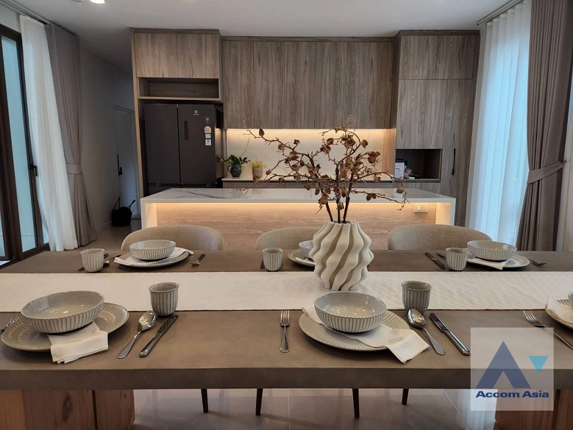 16  4 br House for rent and sale in Krungthep Kreetha ,Bangkok MRT Yaek Lam Sali at Burasiri Krungthep Kreetha AA43338