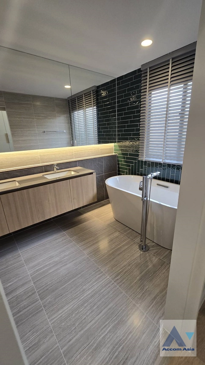 39  4 br House for rent and sale in Krungthep Kreetha ,Bangkok MRT Yaek Lam Sali at Burasiri Krungthep Kreetha AA43338