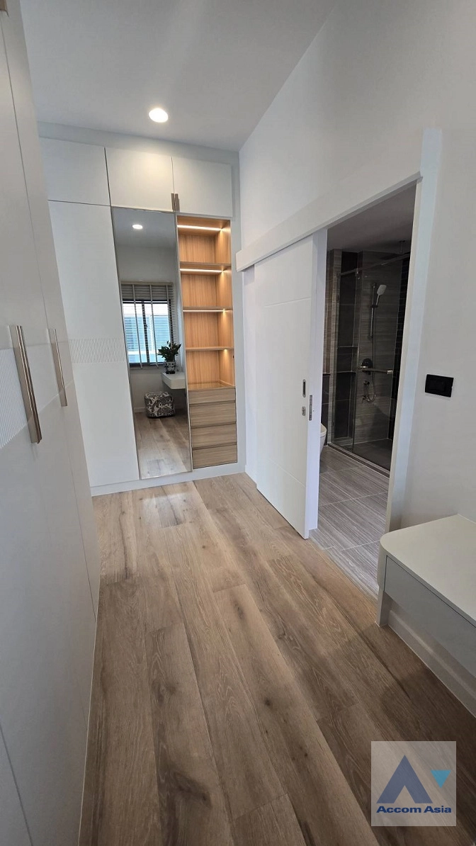 29  4 br House for rent and sale in Krungthep Kreetha ,Bangkok MRT Yaek Lam Sali at Burasiri Krungthep Kreetha AA43338