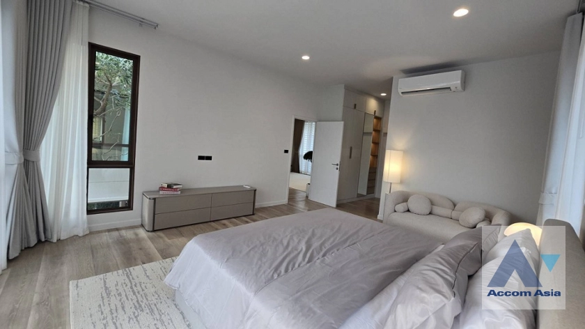 27  4 br House for rent and sale in Krungthep Kreetha ,Bangkok MRT Yaek Lam Sali at Burasiri Krungthep Kreetha AA43338