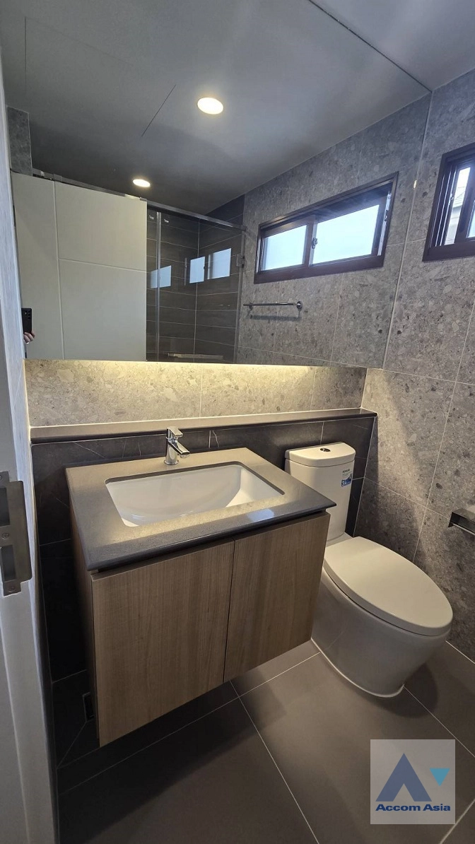 40  4 br House for rent and sale in Krungthep Kreetha ,Bangkok MRT Yaek Lam Sali at Burasiri Krungthep Kreetha AA43338