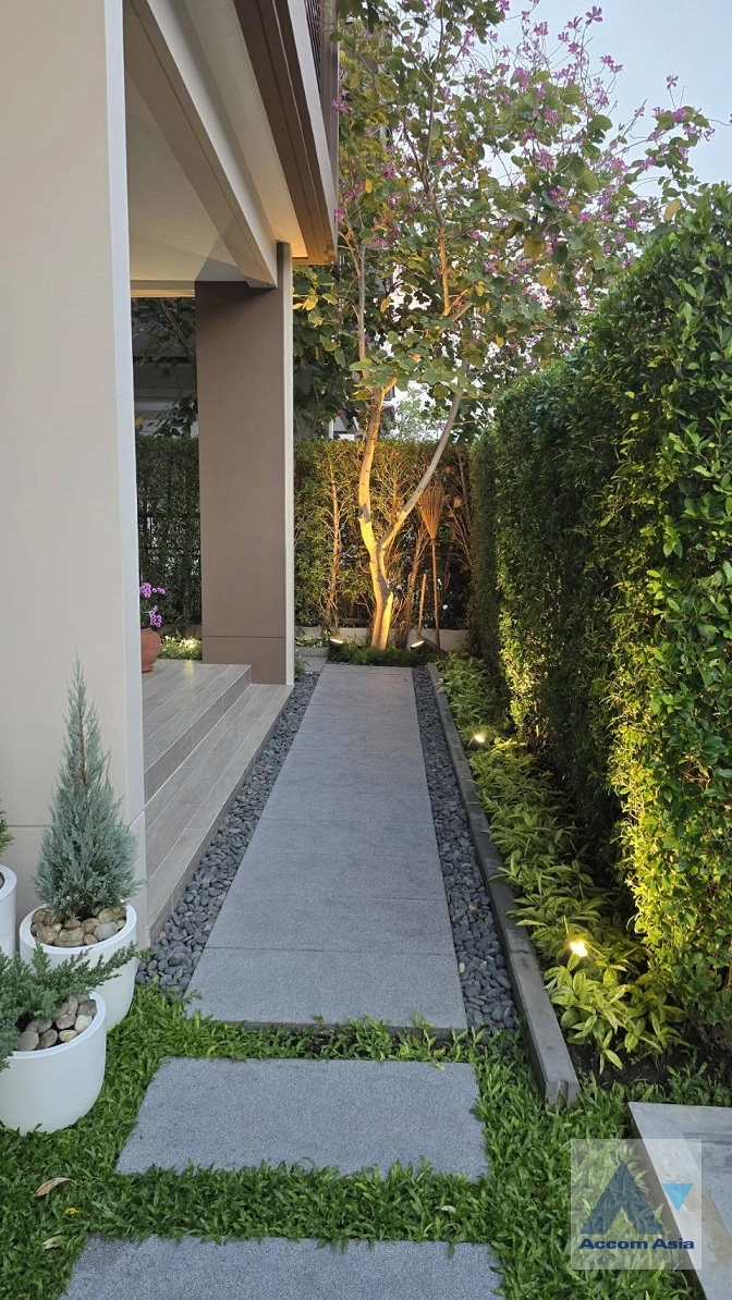 35  4 br House for rent and sale in Krungthep Kreetha ,Bangkok MRT Yaek Lam Sali at Burasiri Krungthep Kreetha AA43338