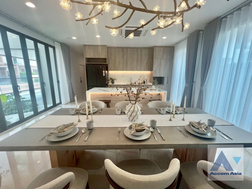 6  4 br House for rent and sale in Krungthep Kreetha ,Bangkok MRT Yaek Lam Sali at Burasiri Krungthep Kreetha AA43338