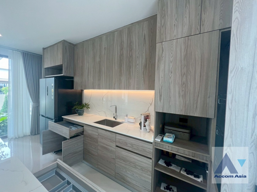 17  4 br House for rent and sale in Krungthep Kreetha ,Bangkok MRT Yaek Lam Sali at Burasiri Krungthep Kreetha AA43338