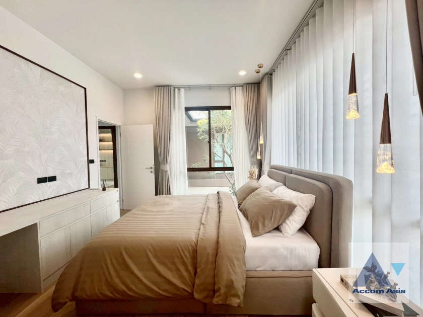 21  4 br House for rent and sale in Krungthep Kreetha ,Bangkok MRT Yaek Lam Sali at Burasiri Krungthep Kreetha AA43338