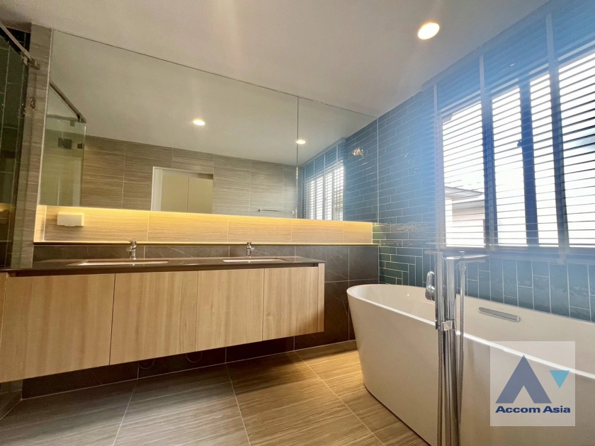 50  4 br House for rent and sale in Krungthep Kreetha ,Bangkok MRT Yaek Lam Sali at Burasiri Krungthep Kreetha AA43338