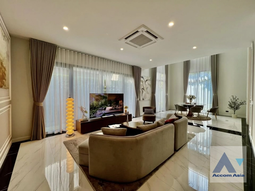 5  5 br House for rent and sale in Latkrabang ,Bangkok ARL Hua Mak at Cinq Royal Krungthep Kreetha AA43342