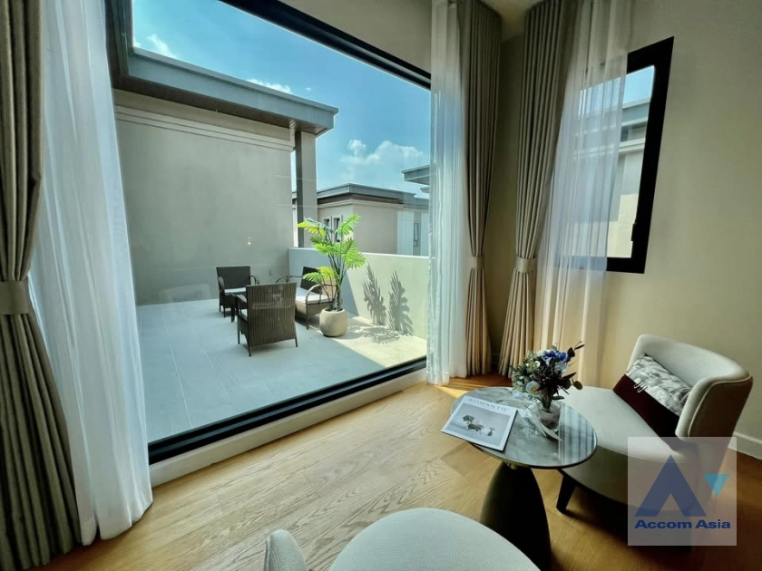 12  5 br House for rent and sale in Latkrabang ,Bangkok ARL Hua Mak at Cinq Royal Krungthep Kreetha AA43342