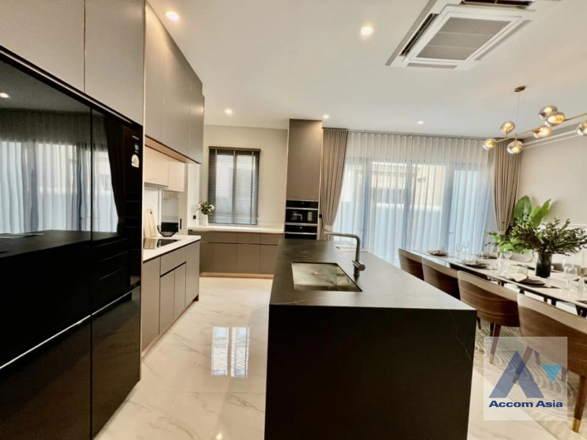 8  5 br House for rent and sale in Latkrabang ,Bangkok ARL Hua Mak at Cinq Royal Krungthep Kreetha AA43342