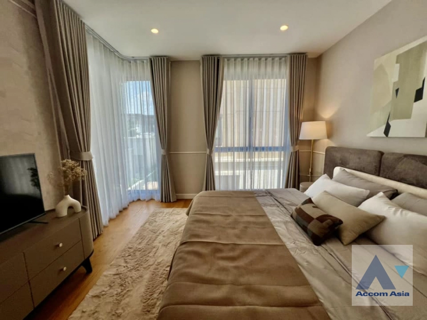 18  5 br House for rent and sale in Latkrabang ,Bangkok ARL Hua Mak at Cinq Royal Krungthep Kreetha AA43342