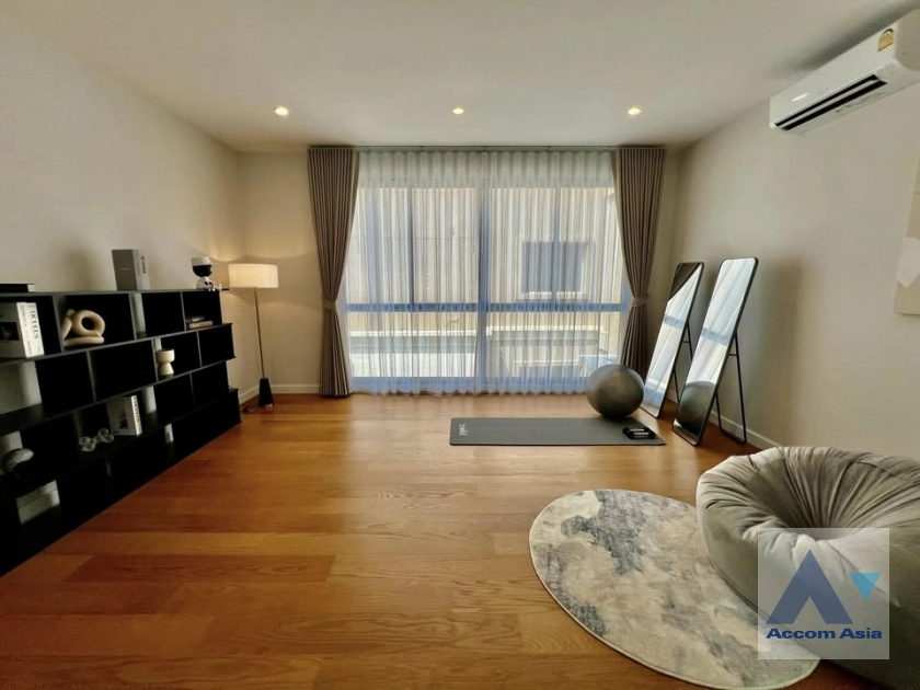 19  5 br House for rent and sale in Latkrabang ,Bangkok ARL Hua Mak at Cinq Royal Krungthep Kreetha AA43342