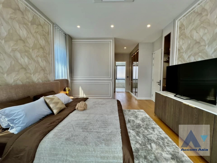 17  5 br House for rent and sale in Latkrabang ,Bangkok ARL Hua Mak at Cinq Royal Krungthep Kreetha AA43342