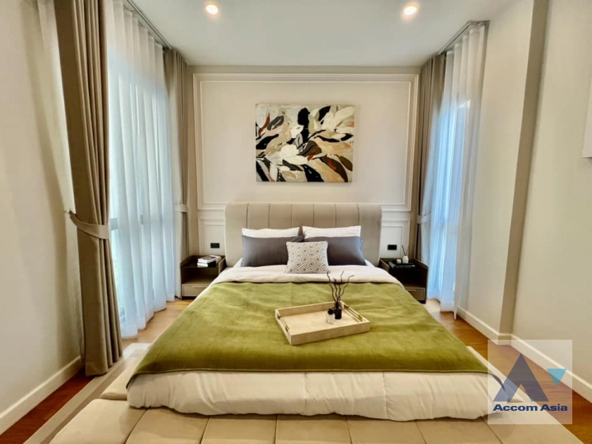 15  5 br House for rent and sale in Latkrabang ,Bangkok ARL Hua Mak at Cinq Royal Krungthep Kreetha AA43342