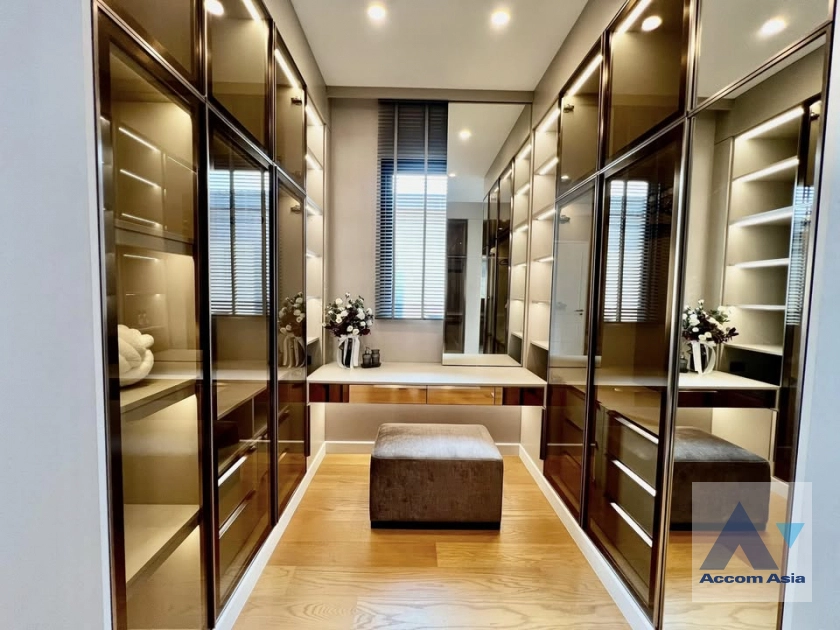 22  5 br House for rent and sale in Latkrabang ,Bangkok ARL Hua Mak at Cinq Royal Krungthep Kreetha AA43342