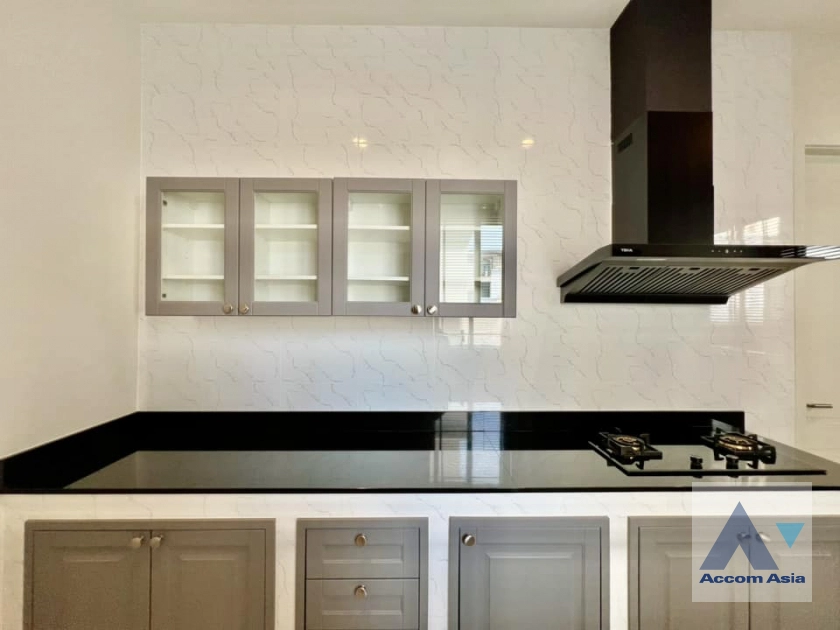 10  5 br House for rent and sale in Latkrabang ,Bangkok ARL Hua Mak at Cinq Royal Krungthep Kreetha AA43342