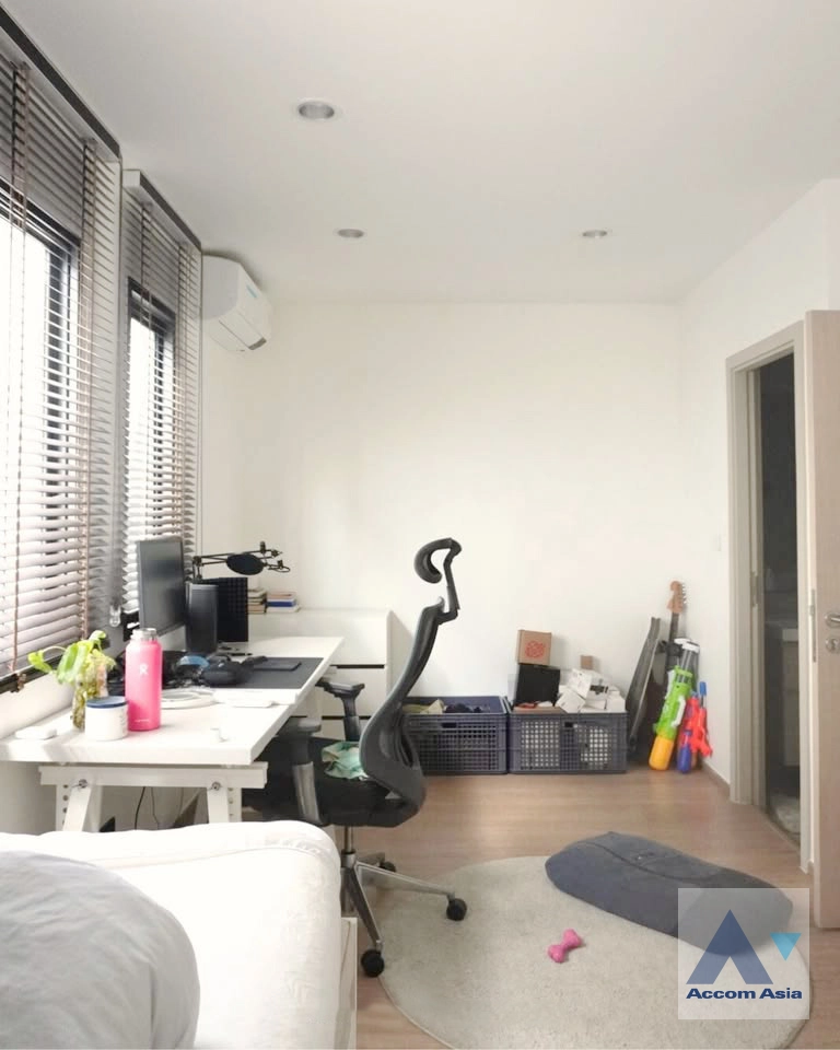 9  3 br Townhouse for rent and sale in Pattanakarn ,Bangkok ARL Hua Mak at Shizen Phatthanakan AA43345