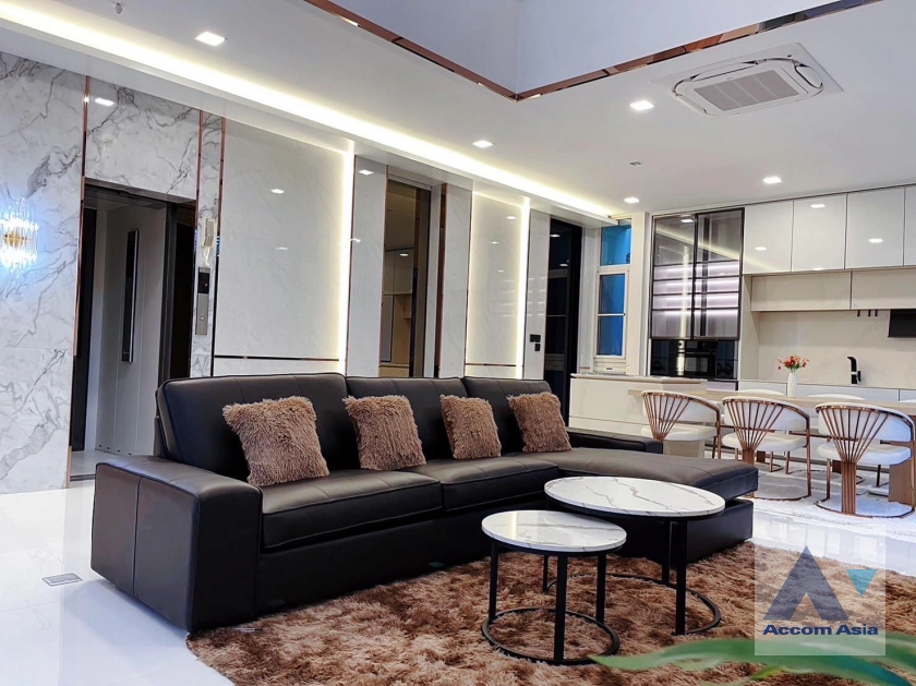  1  4 br House For Rent in Ratchadaphisek ,Bangkok  at VIVE Ekkamai-Ramintra AA43346