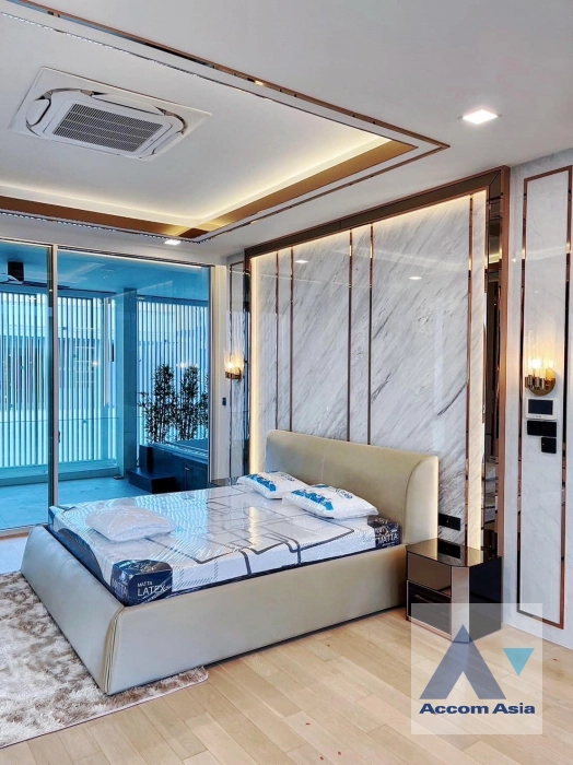 5  4 br House For Rent in Ratchadaphisek ,Bangkok  at VIVE Ekkamai-Ramintra AA43346