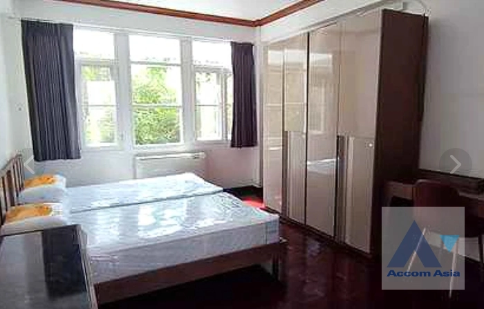 6  2 br Apartment For Rent in Sukhumvit ,Bangkok BTS Phrom Phong at Living with Private Environment   AA43347